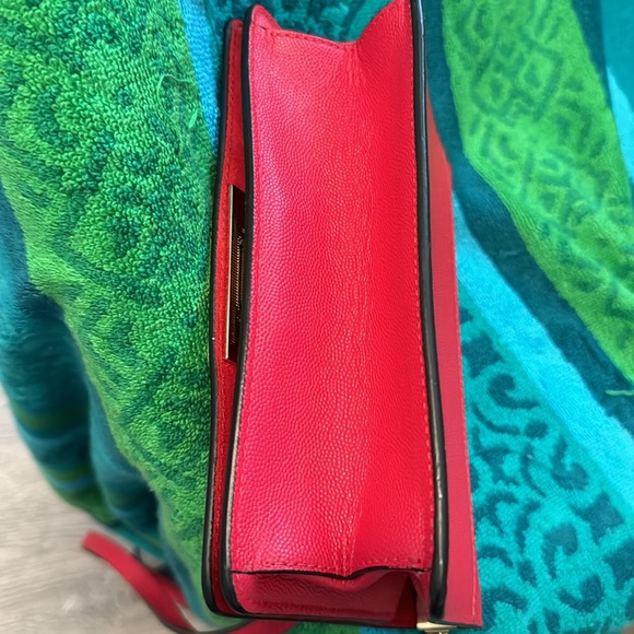 πΊπΊ Stunning  raspberry Furla with chain and leather cross body strap.πΊπΊ - Picture 13 of 13